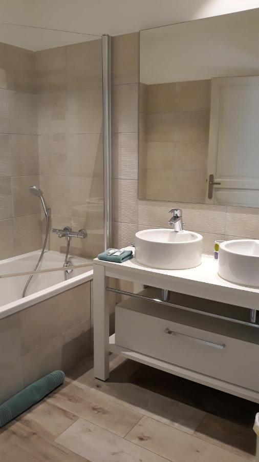 Sous Le Neflier Bed & Breakfast Nîmes Exterior foto